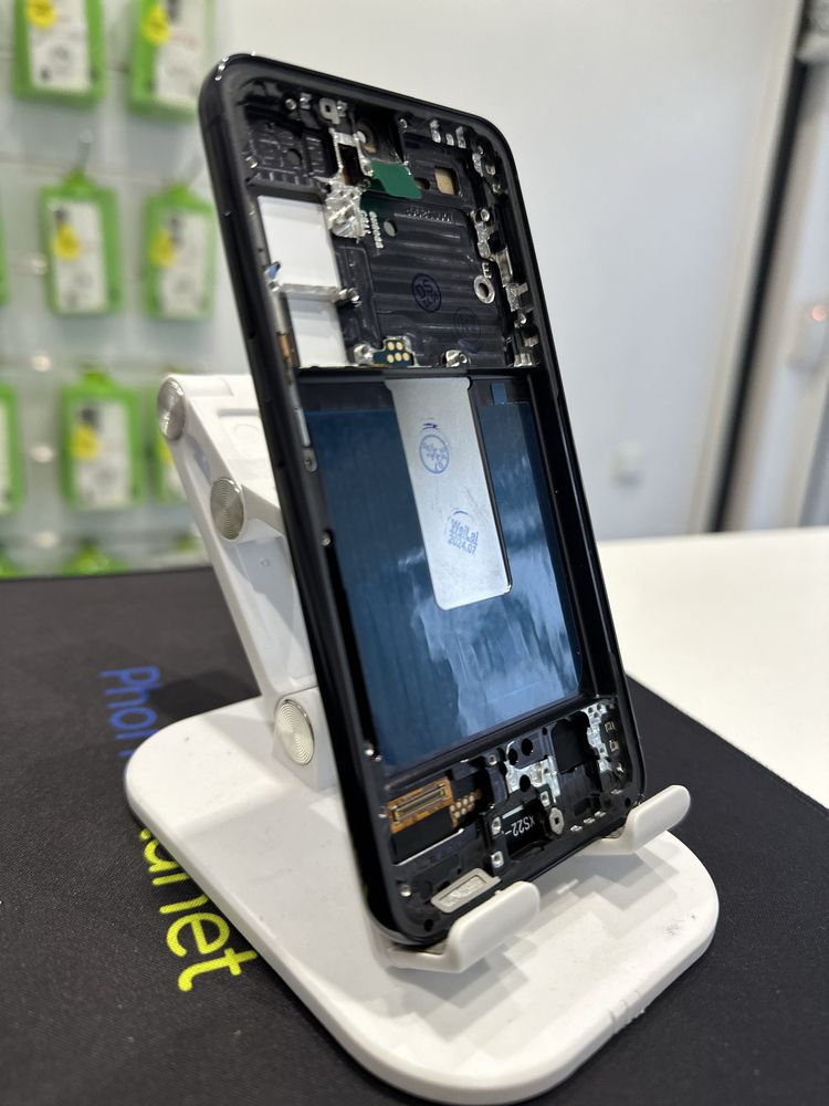 Дисплей за Samsung Galaxy S20/ S21/ S22 / S23