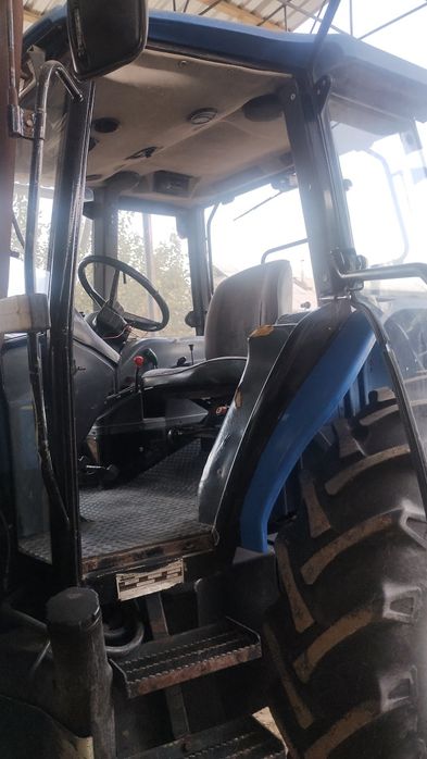 Трактор 135 Сотилади