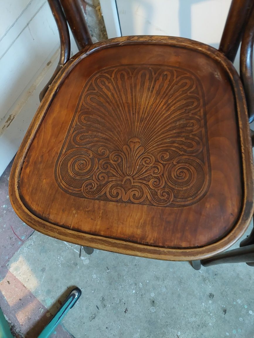 Scaune thonet în stare buna