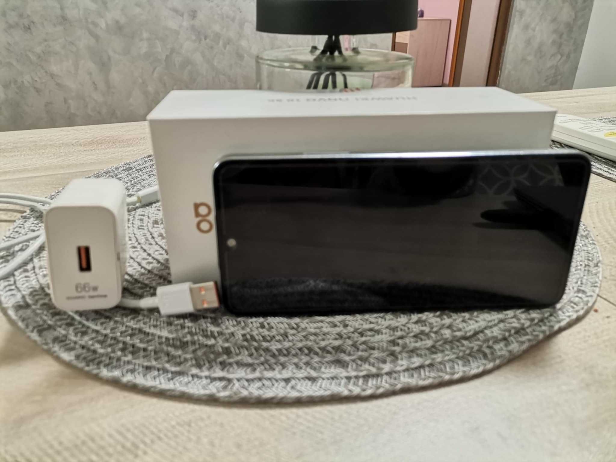 Телефон Huawei Nova 10 se