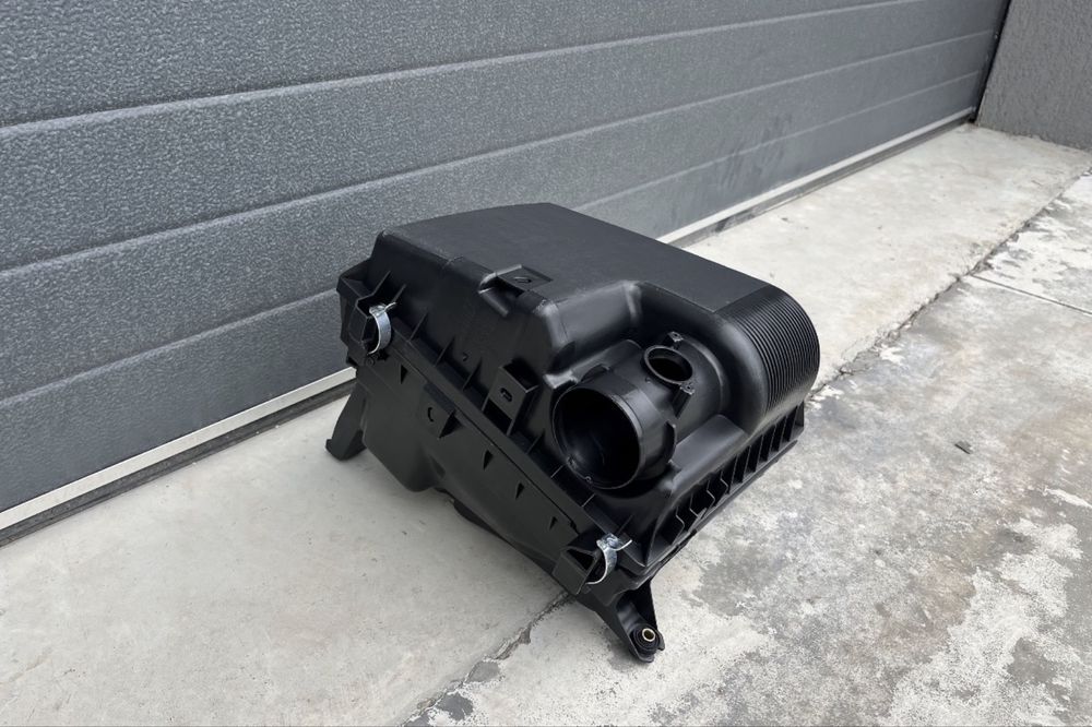 Carcasa filtru aer toyota hilux 2015-2023