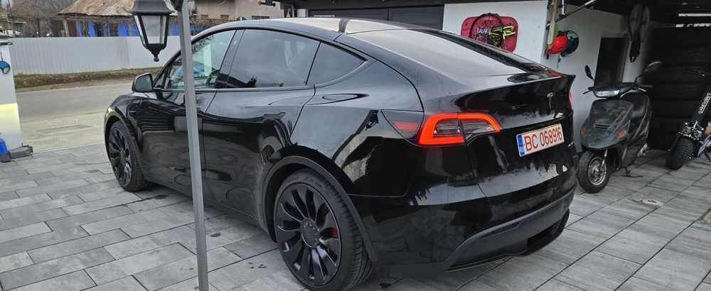 Tesla Model Y Performance 2022