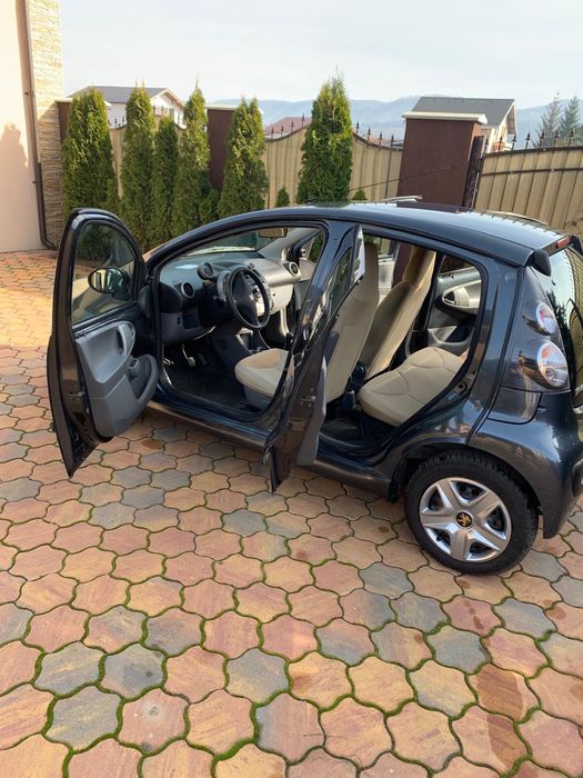 Peugeot 107, similar Toyota Aygo automat