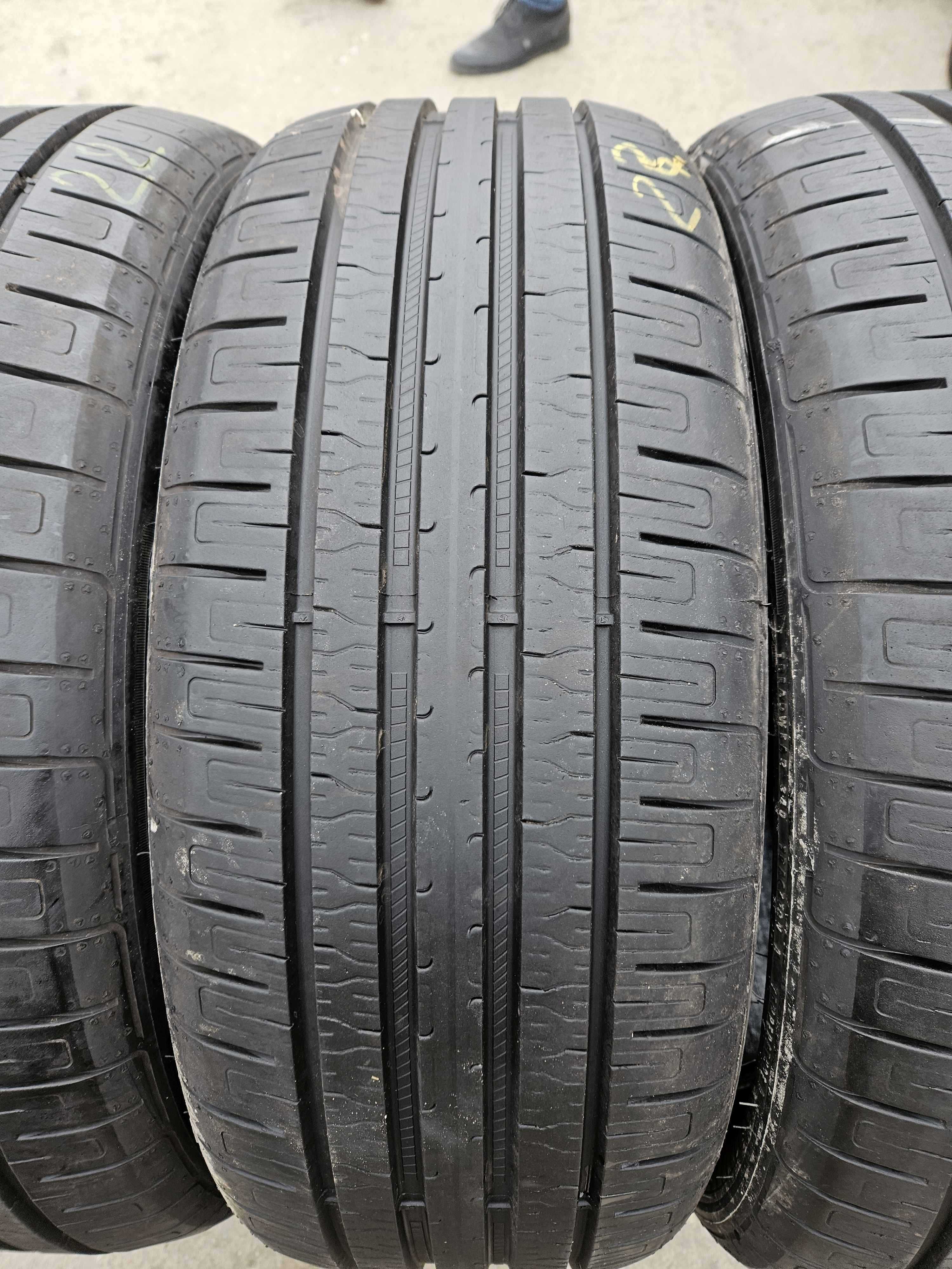 SET 4 Anvelope Vara 215/50 R19  EfficientGrip Performance 93T 2022