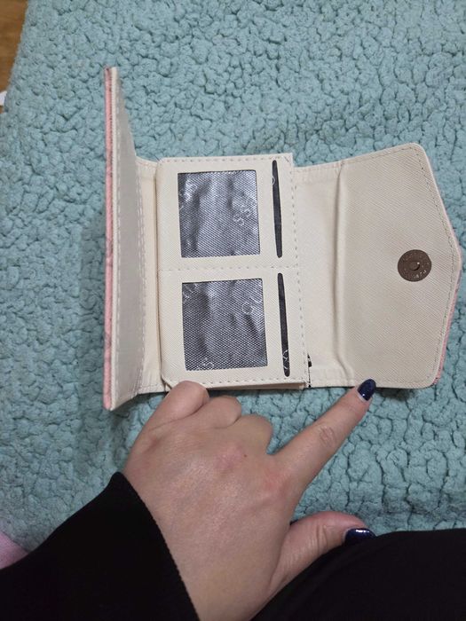 Ново Протмоне Guess