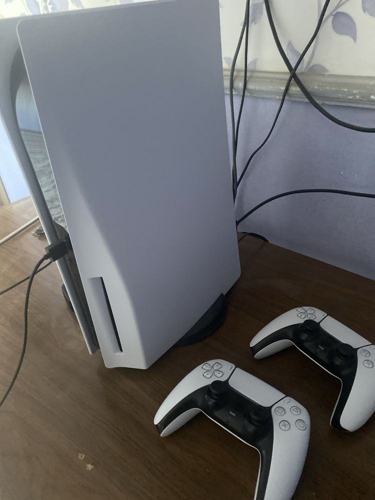 Playstation 5 в идеальном состояние, торг нету