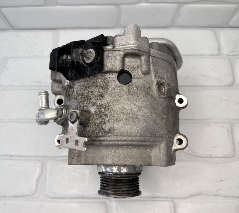 Генератор Динамо AUDI A6 A7 A8 Q7 Q8 4N0903028N