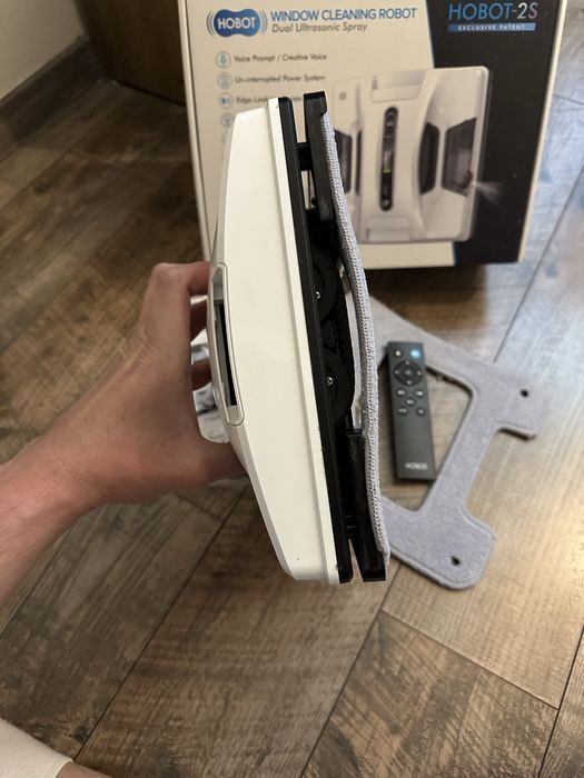 Robot de curatat geamuri Hobot 2S