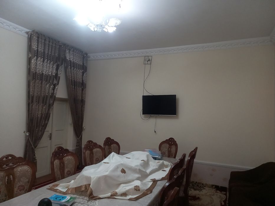 Ховли жой сотилади