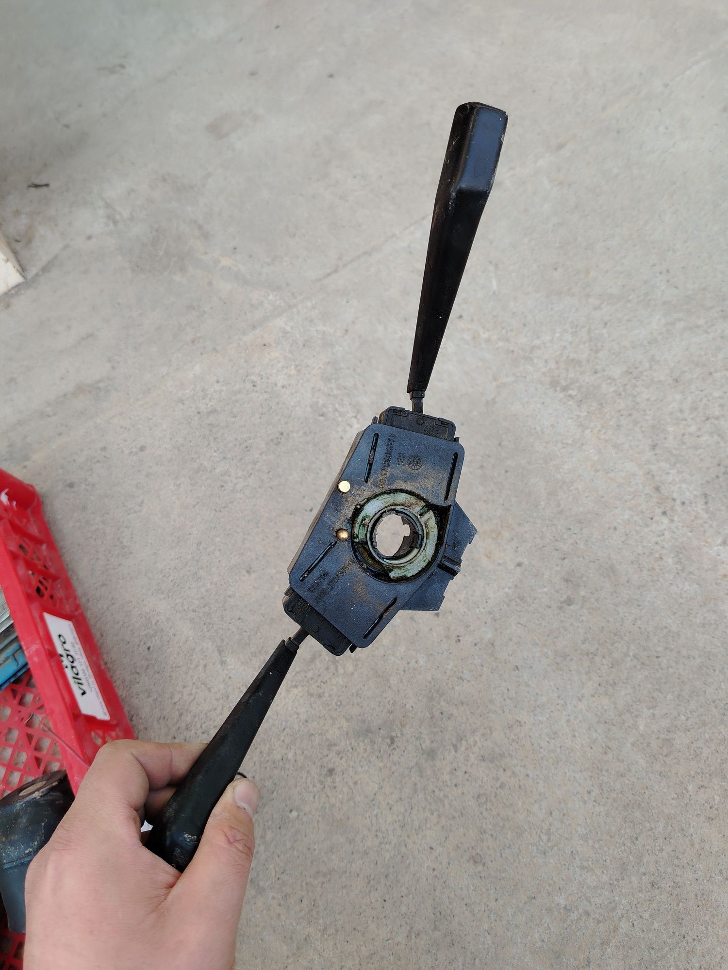 Generator startor sotiladi