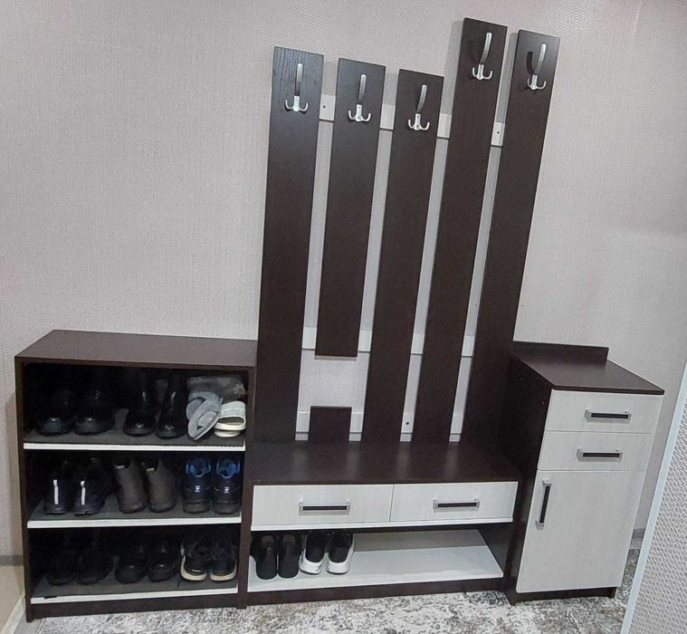 Продам прихожую в хорошем состоянии