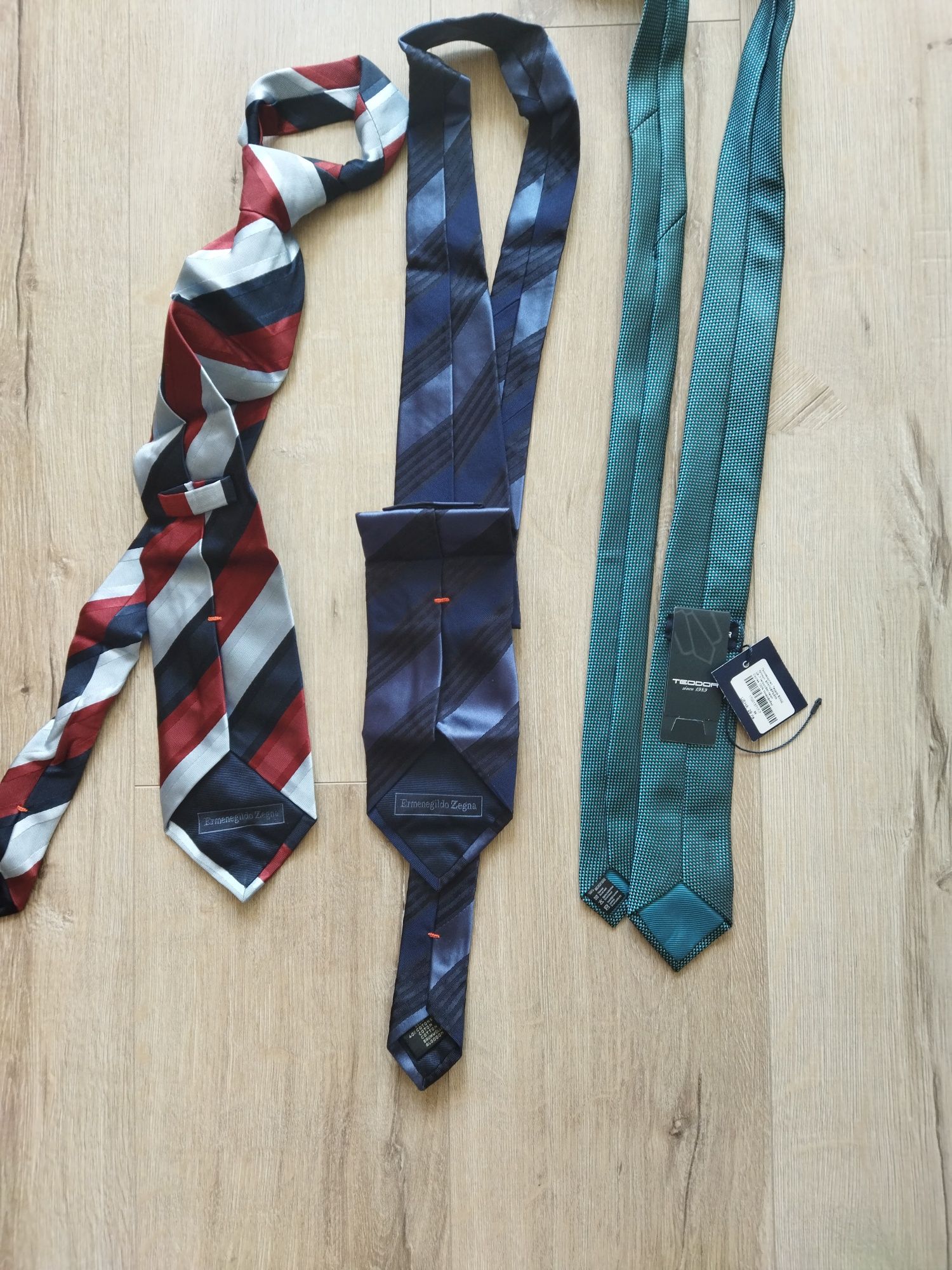 Маркови официални вратовръзки