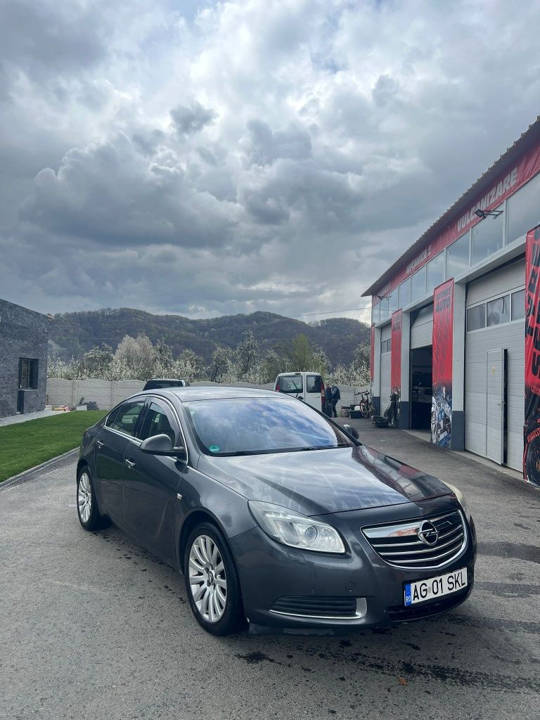 Proprietar vând Opel insignia