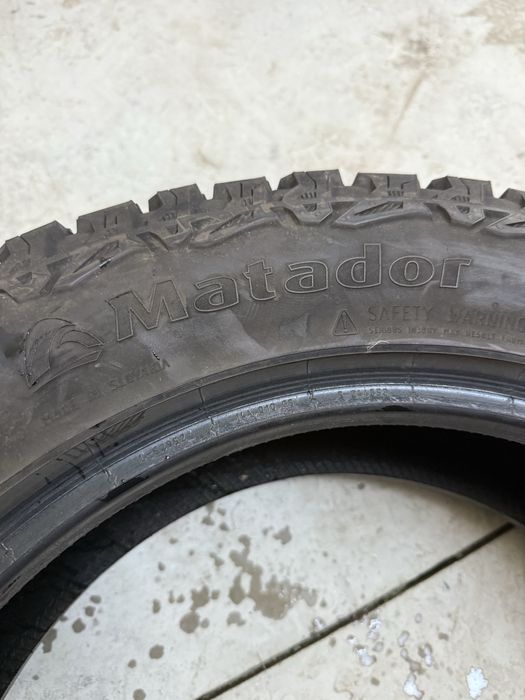 Anvelope de iarna 225/60 R18