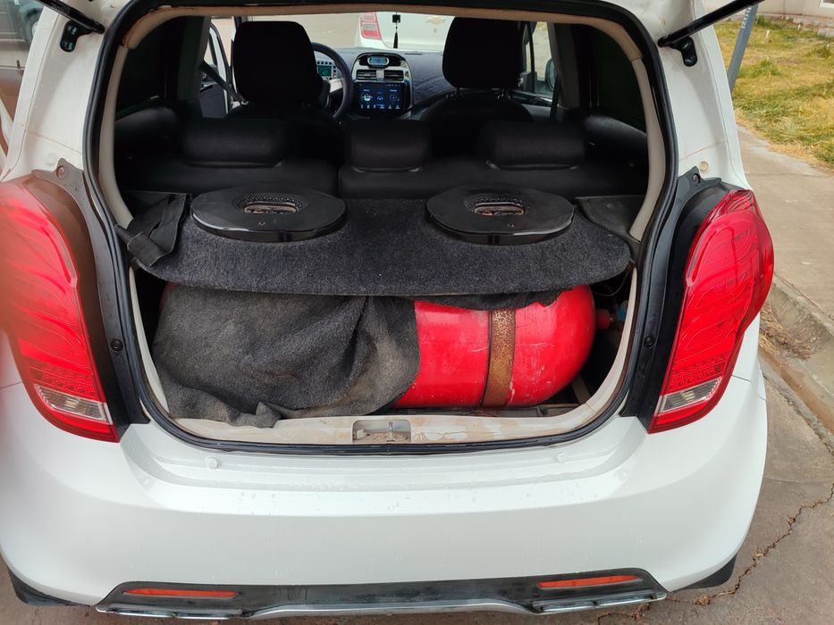 Автомобиль Спарк