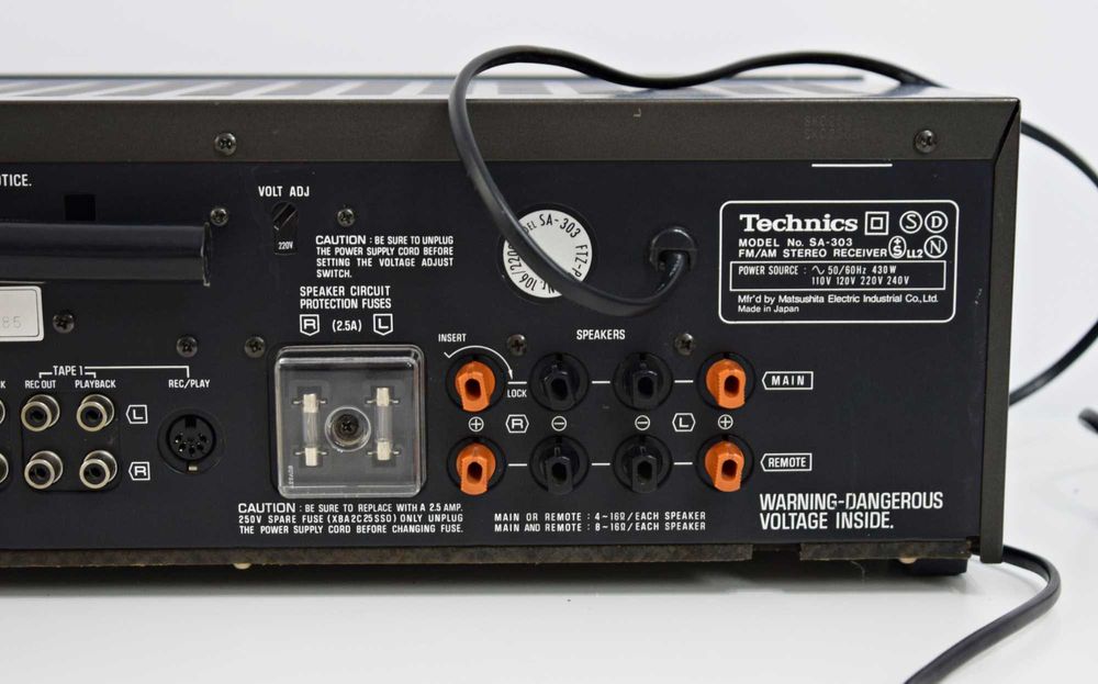 Amplituner Technics SA-303, amplificator