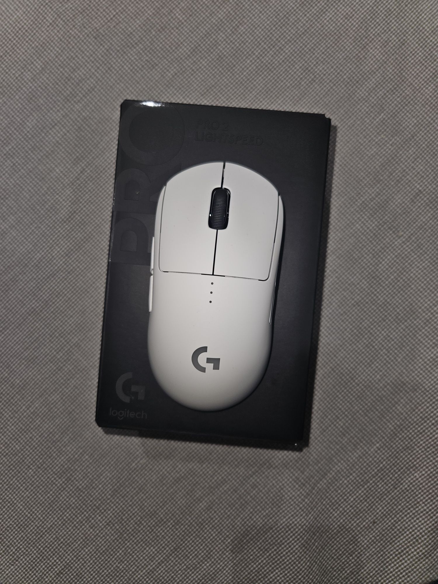 Продавам Logitech G Pro 2 Lightspeed