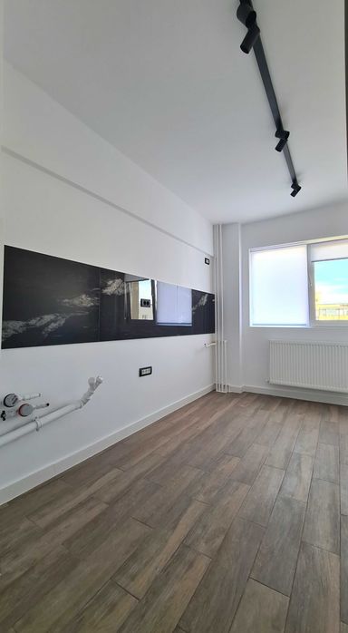 Apartament 3 camere/200 metri Metrou Lujerului/Reabilitat/Loc parcare