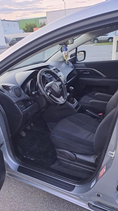 Vând auto.   Mazda 5.   7 locuri
