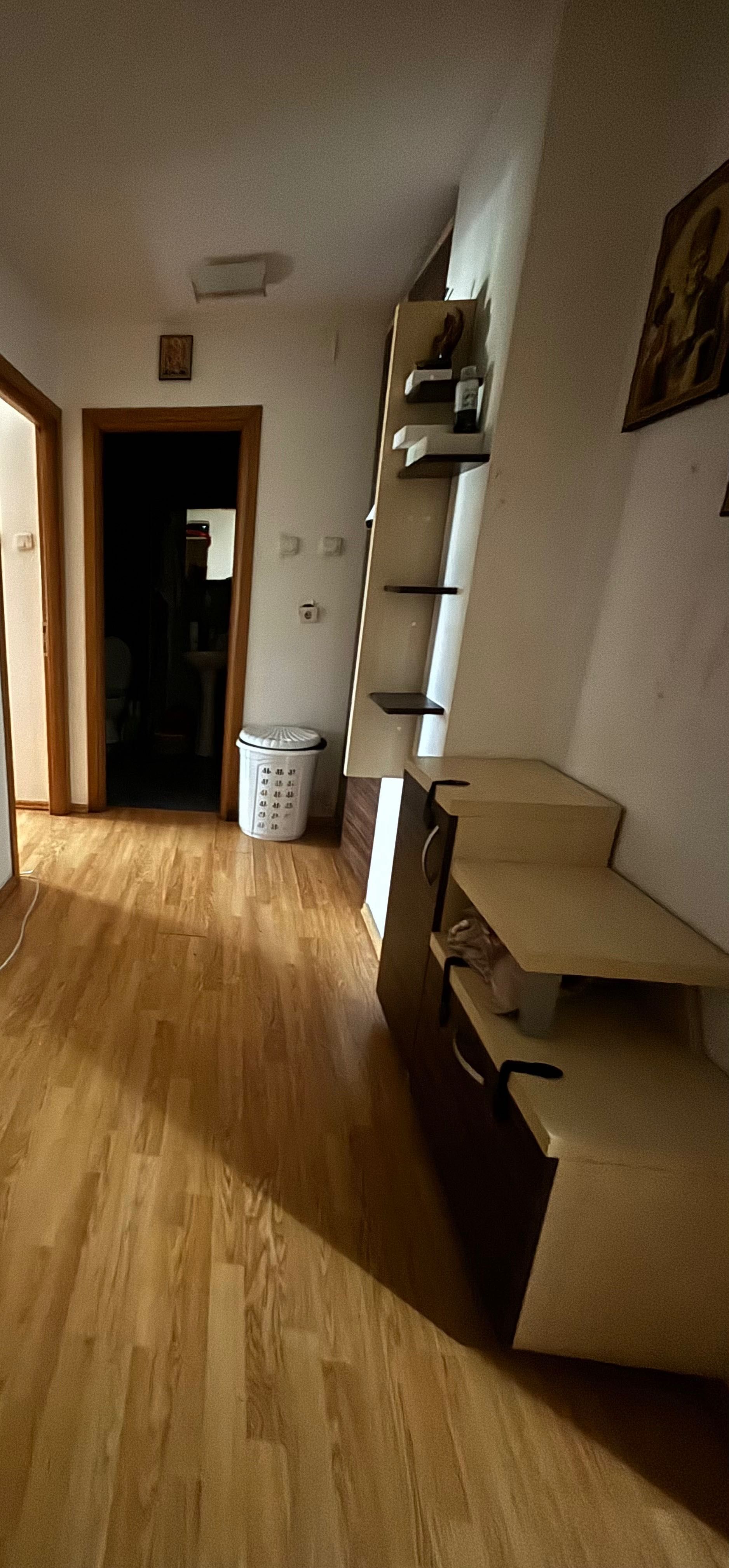 Apartament cu doua camere de vanzare