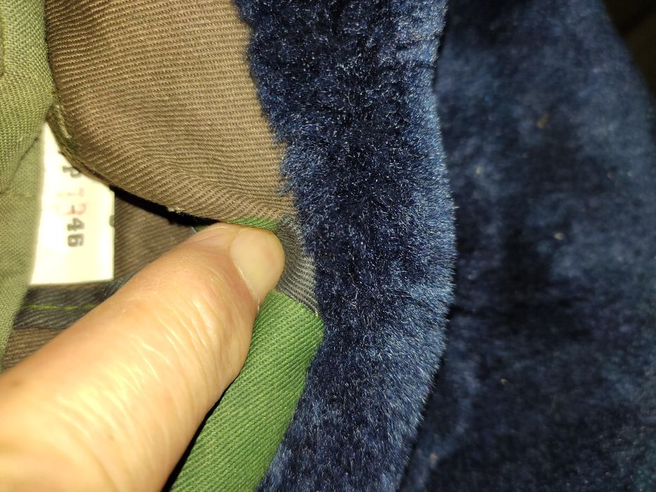 Продам армейский комплект -бушлат, ватные штаны, теплый свитер, плащ