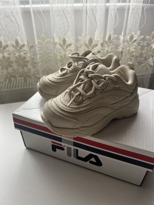 Adidasi Fila fetite nr 25