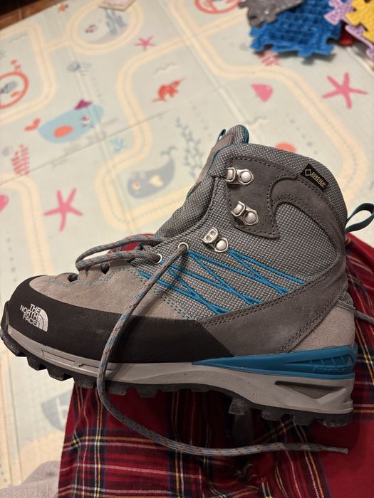 Bocanci the north face - Verbera Lightpacker 38
