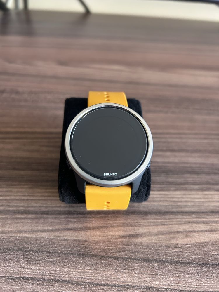 Suunto 5 peak smart watch