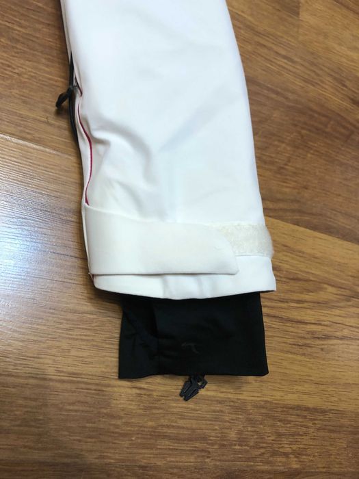 Kjus  дамско ски яке L