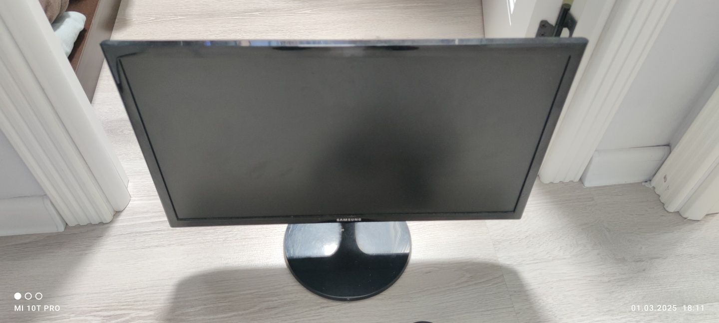 Монитор samsung 23'