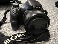 Aparat foto digital Sony Cyber-Shot si accesorii