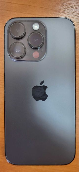 Продавам Iphone 14 pro