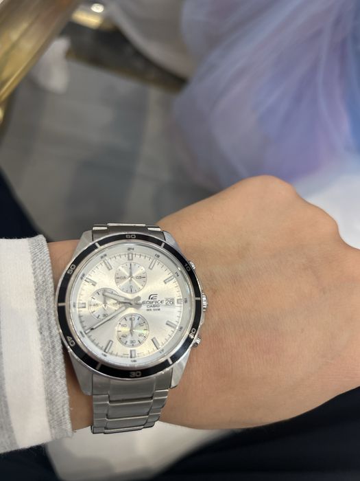 Часы Casio edifice в хорошем состоянии