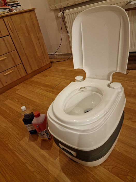 Toaleta ecologică portabilă nouă