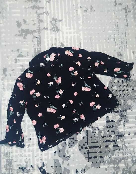 Рубашки блузки размер М-Л