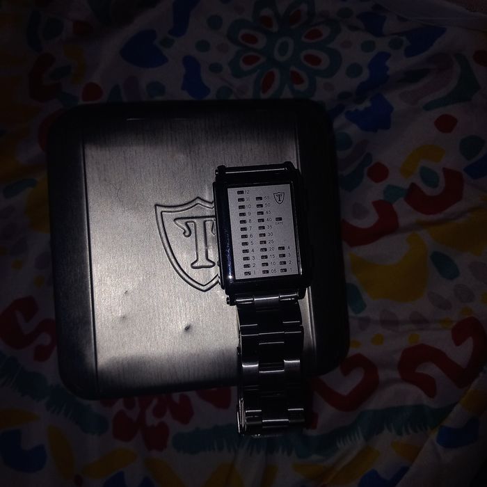 Vând ceasuri mecanice