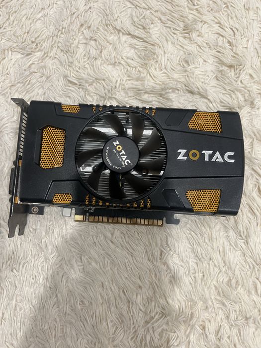 Видеокарта GTX 550 TI zotac gaming