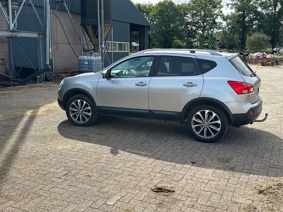Nissan quasqai recent adus