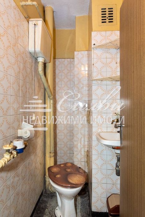 Продава се Четиристаен апартамент в Шумен, Математическа гимназия - 102 кв.м за 1471 €/кв.м - Снимка #12
