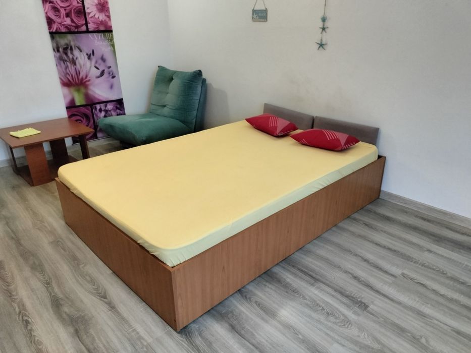 Pat cu noptiere + saltea spuma 180x200 | pat cu saltea arcuri 140x200