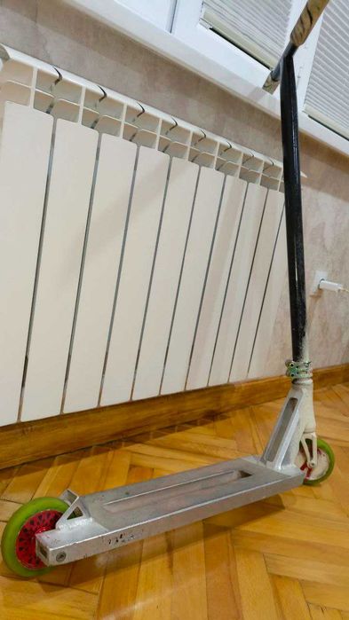 продам самокат для трюков