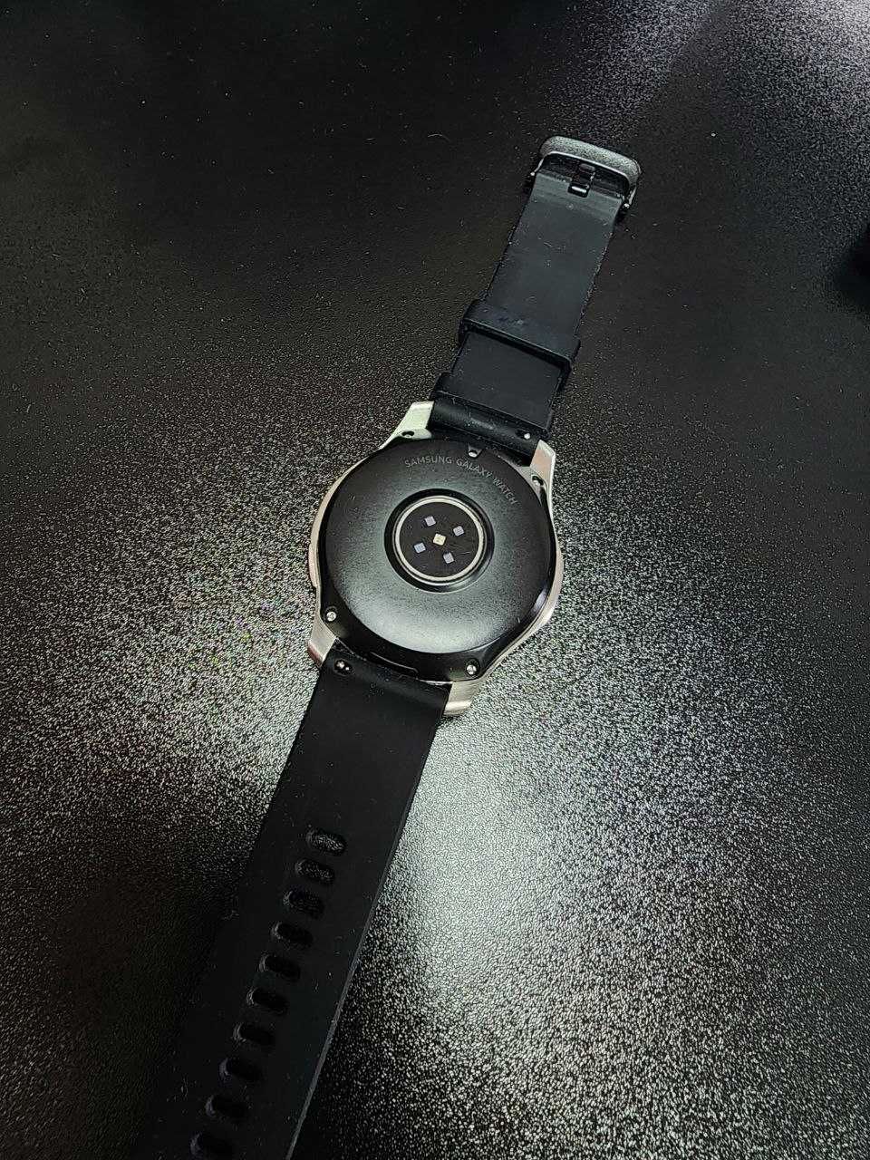 SAMSUNG GALAXY WATCH 1 46мм CLASSIC с поддержкой еСим