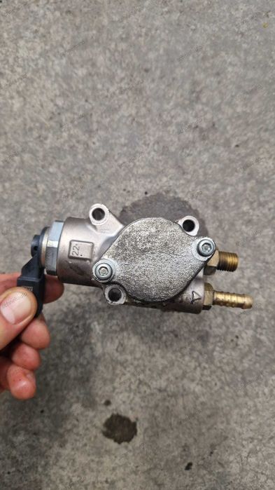 Pompa injectie 03C 127 025 T 1.4 TSI BMY VW Golf 5 2008