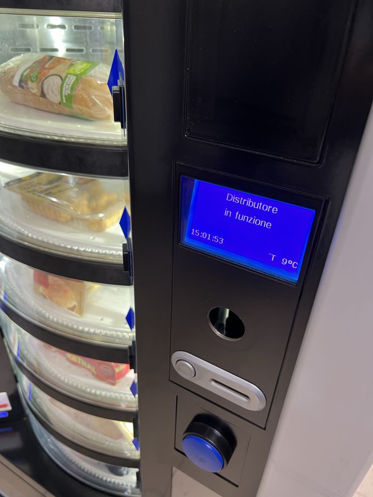Fas Easy 6000 aparat vending fructe,branzeturi,mici,lactate,prajituri