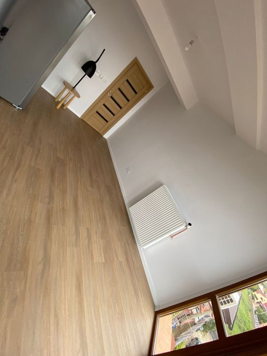 Vând apartament 2 camere,recent renovat