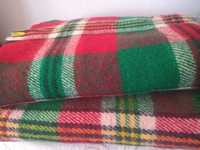 Нови вълнени одеяла и вълнен килим