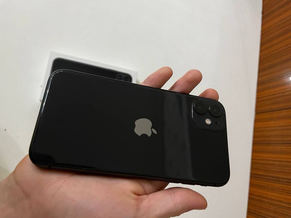 продам iphone 11 в хорошем состоянии