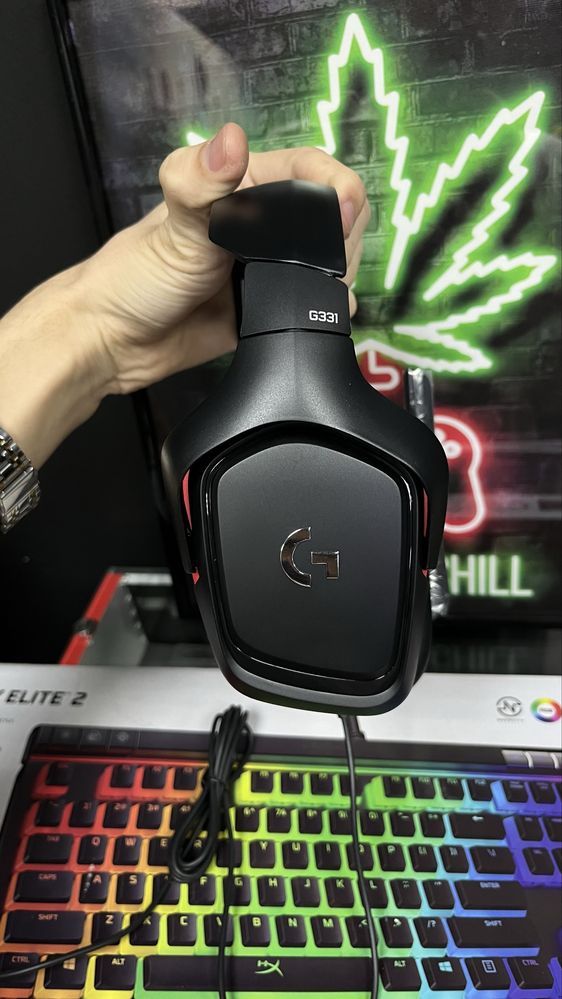 Наушники Logitech + подарок