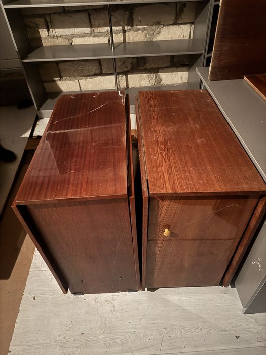 Деревянный стол тумба