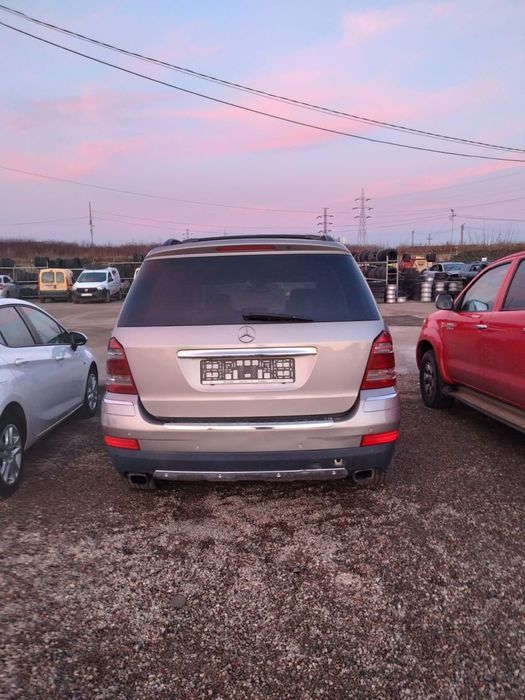 Dezmembram Mercedes GL 420 CDI, 4Matic, an 2007, 4.0 Diesel V8